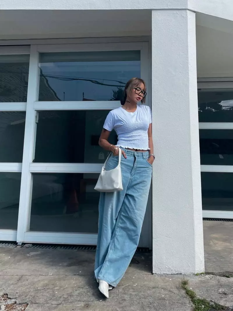 Abbeylee - Korean Women Fashion - #momslook - Soft Baggy Denim Jeans - 4