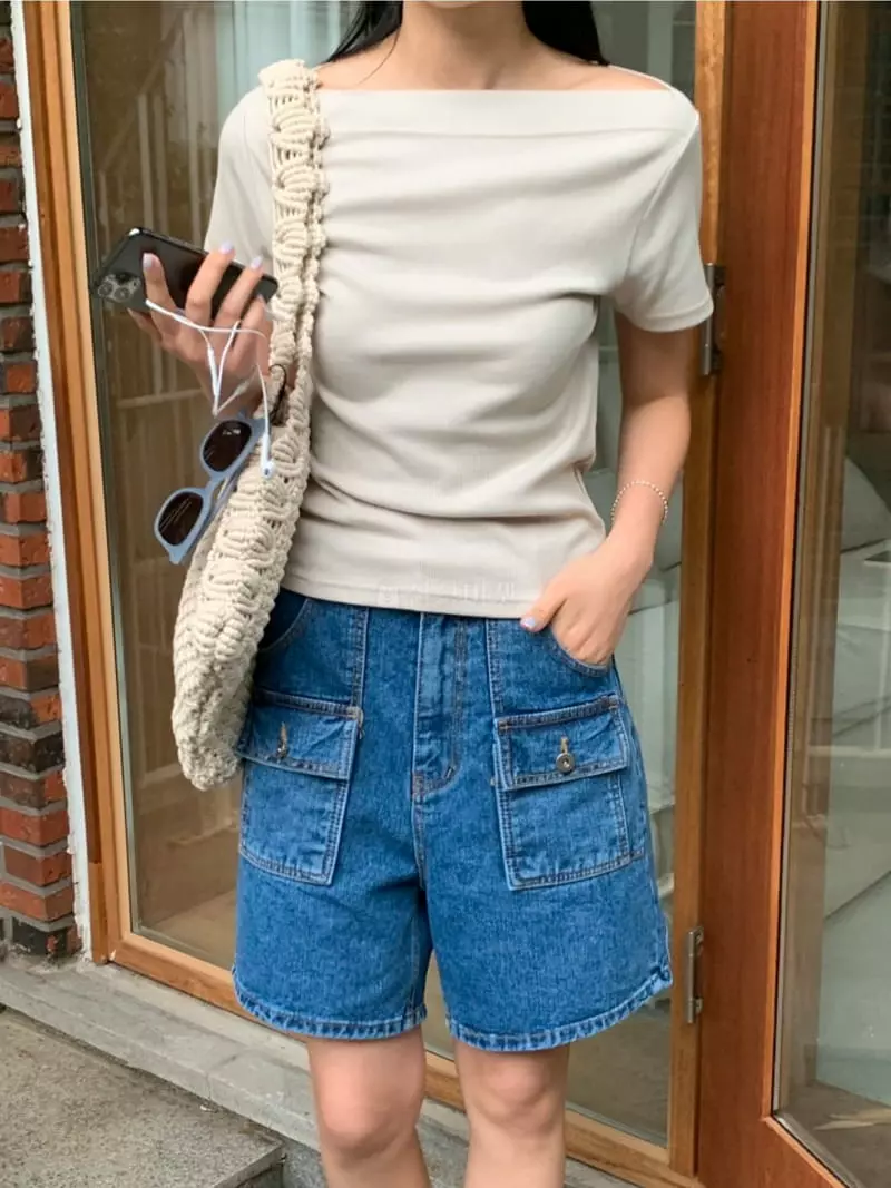 Almond Pepe - Korean Women Fashion - #momslook - Lam Jeans - 4