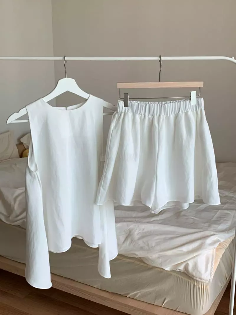 Almond Pepe - Korean Women Fashion - #womensfashion - Enco Blouse - 11