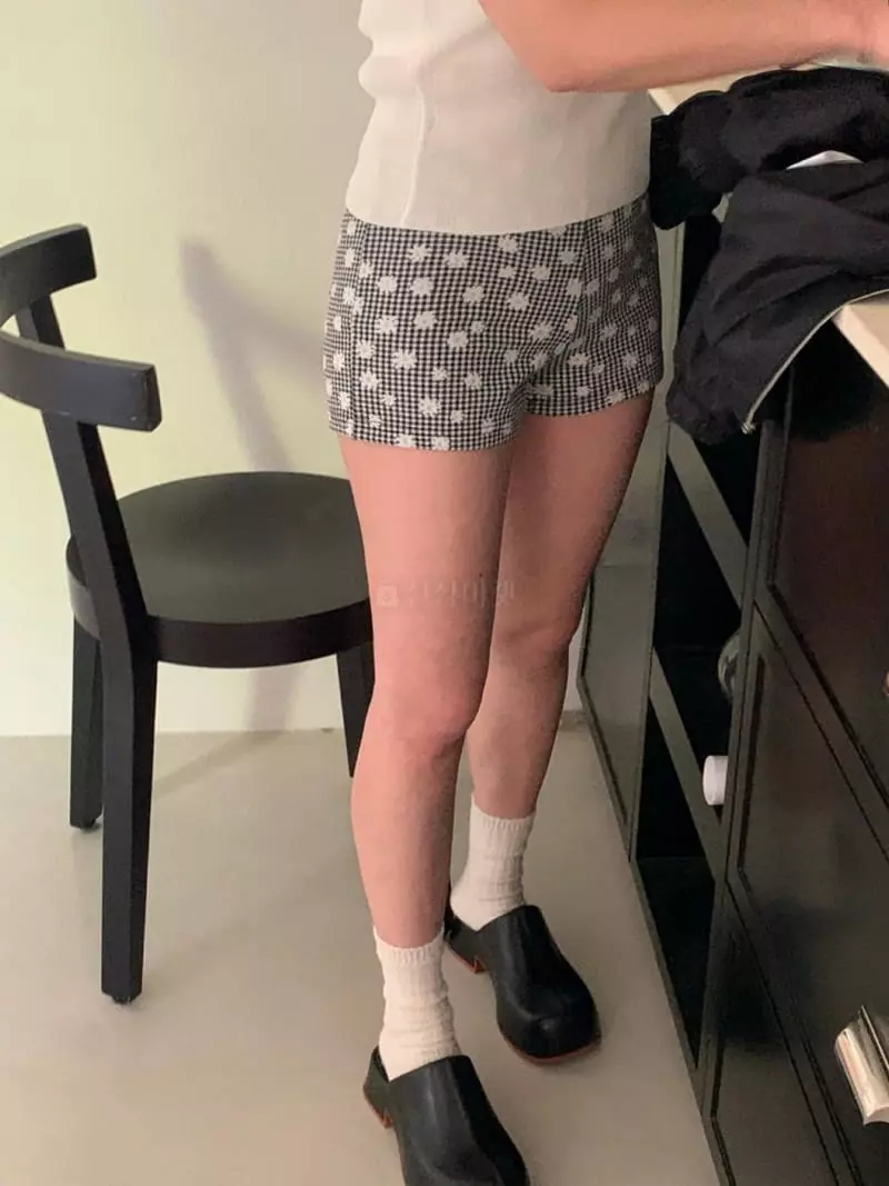 Amiment - Korean Women Fashion - #momslook - Mippu Pants - 3