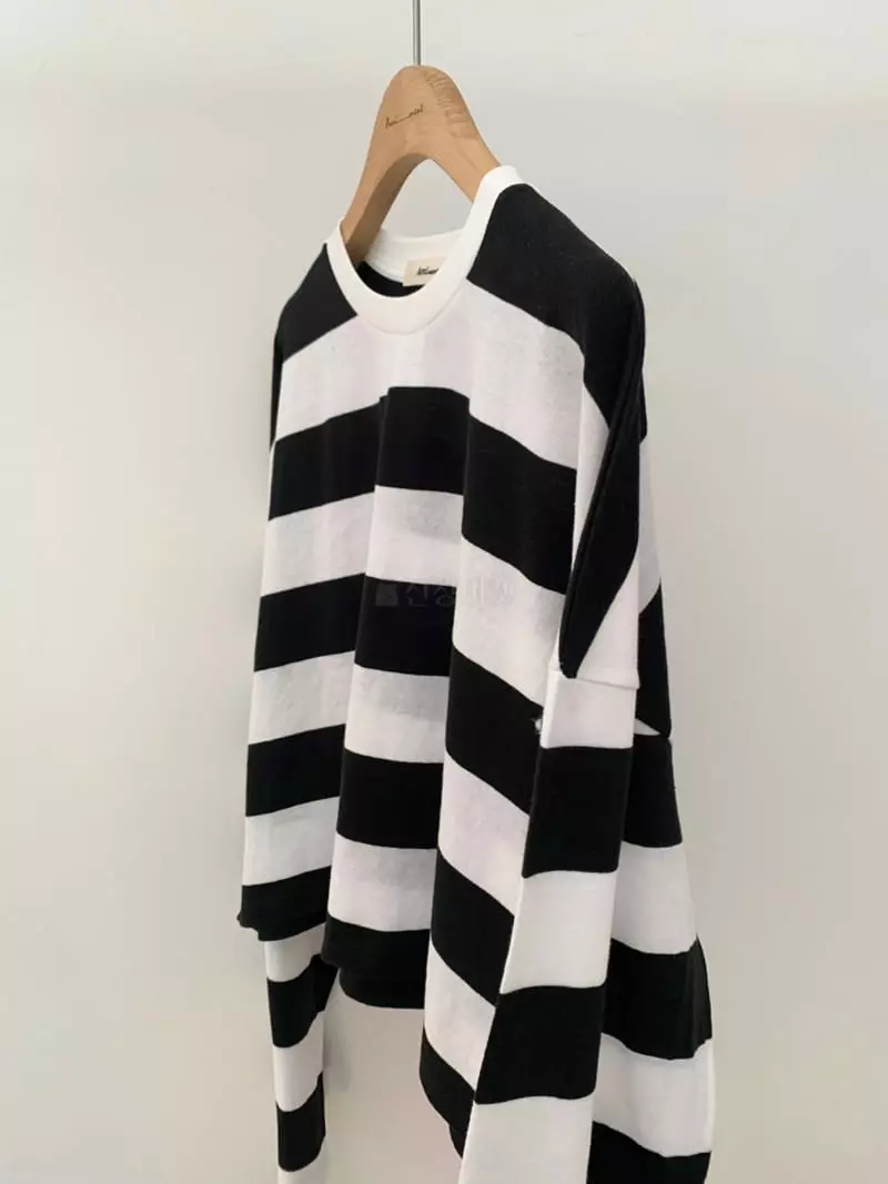 Amiment - Korean Women Fashion - #momslook - Champ Stripes Tee - 2