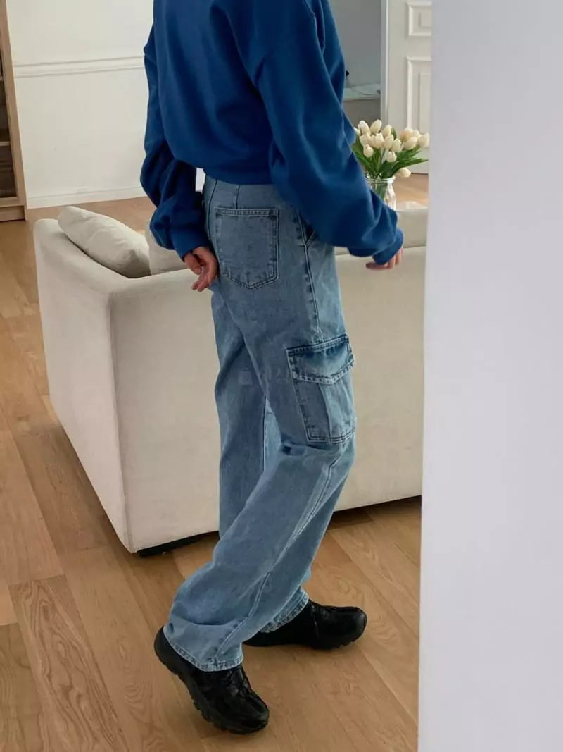 Amiment - Korean Women Fashion - #momslook - Cargo Jeans - 3