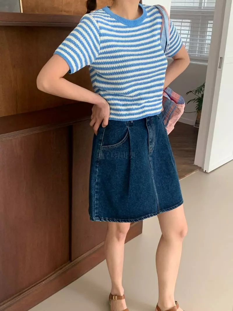 Amiment - Korean Women Fashion - #pursuepretty - Pumpkin Round Knit Tee