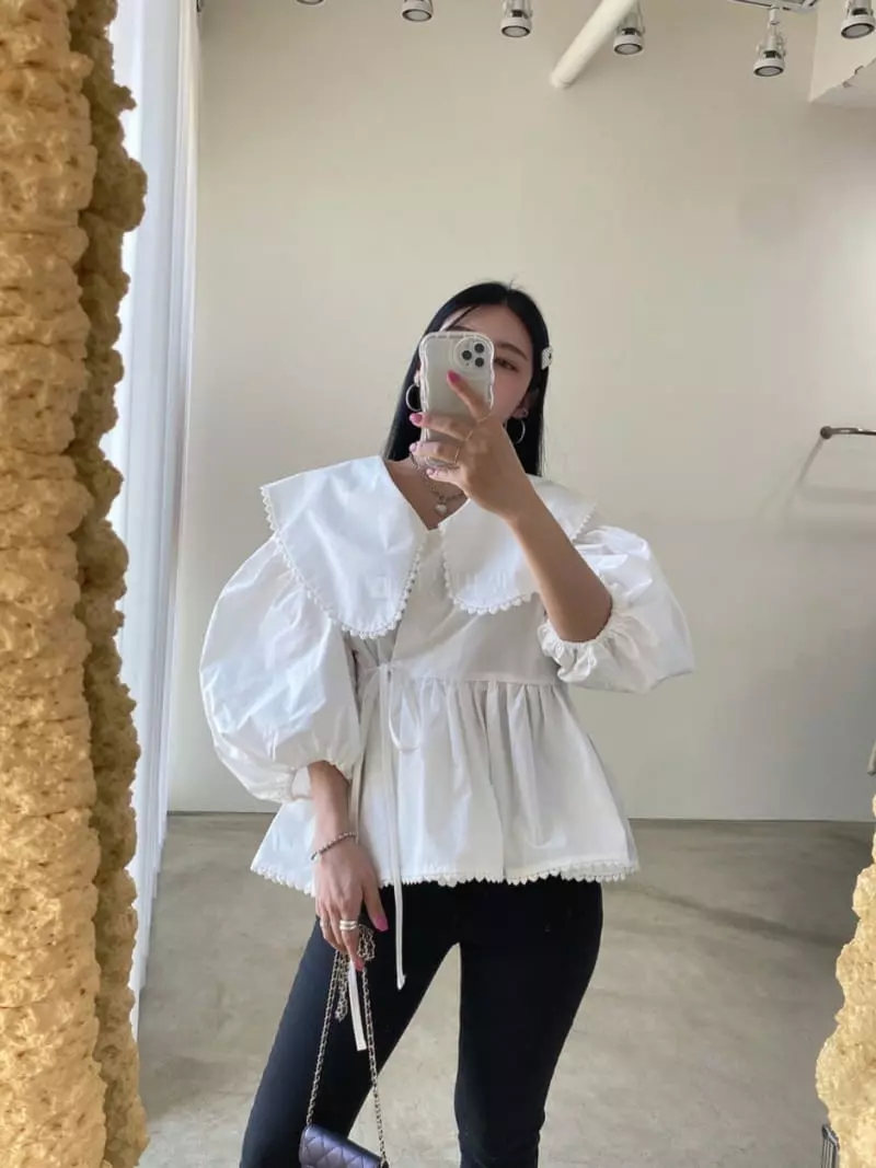 Amood - Korean Women Fashion - #womensfashion - Heart Balloon Blouse - 2