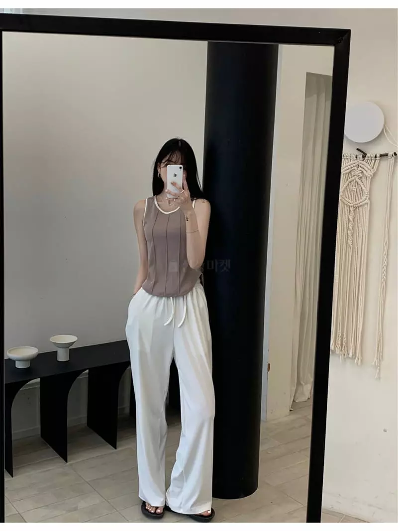 Amuse Seoul - Korean Women Fashion - #momslook - Slit SLeeveless - 2