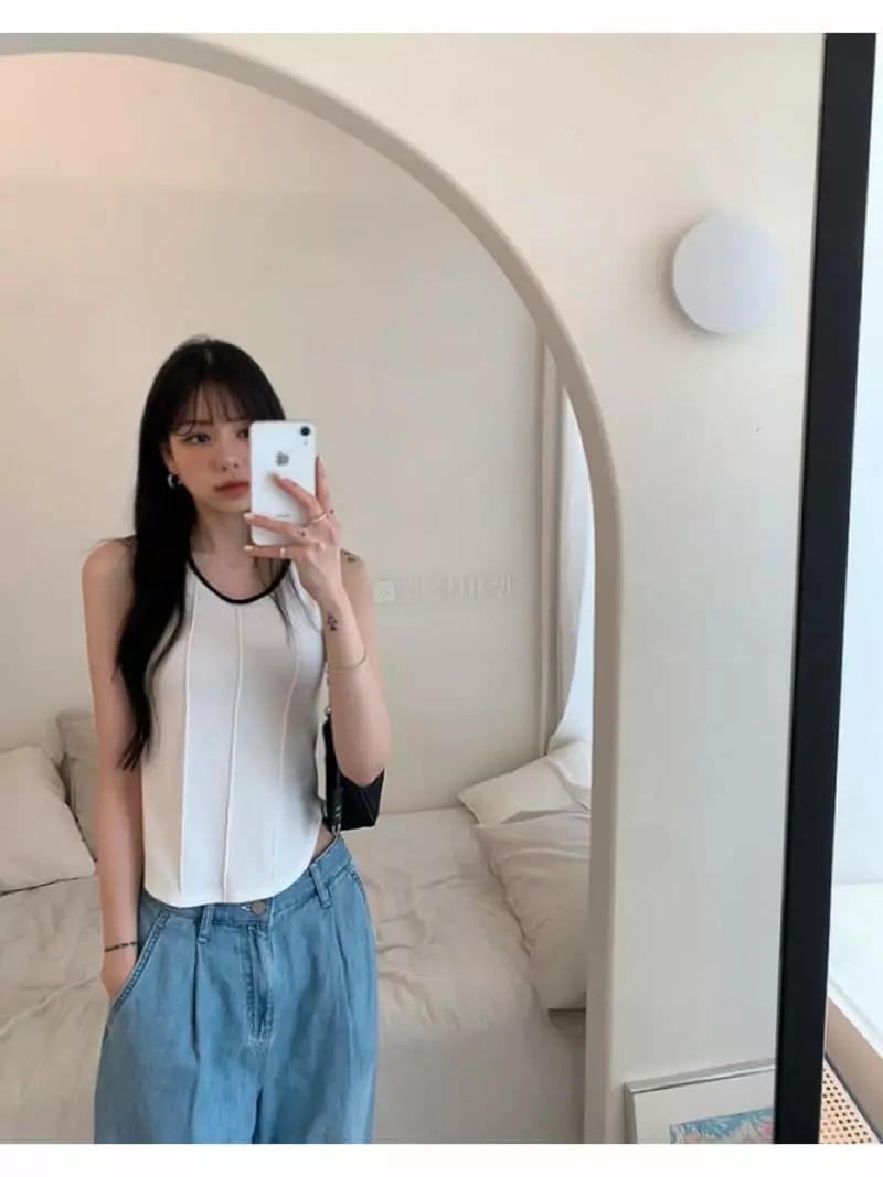 Amuse Seoul - Korean Women Fashion - #momslook - Slit SLeeveless - 6