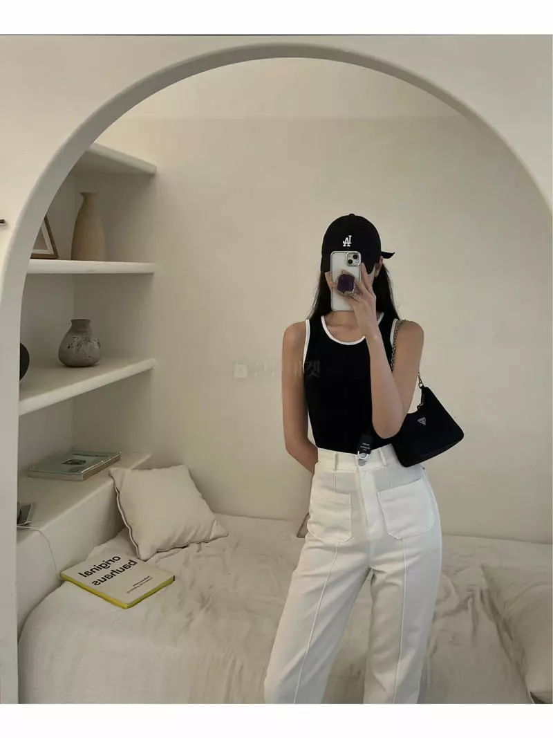 Amuse Seoul - Korean Women Fashion - #womensfashion - Slit SLeeveless - 7