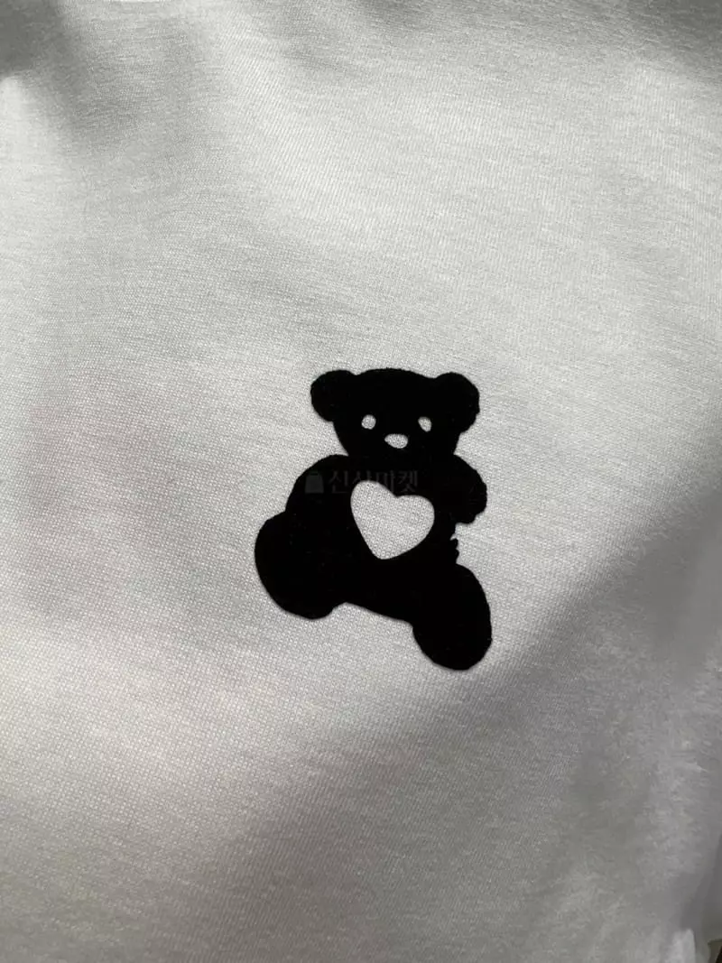 An Ove - Korean Women Fashion - #momslook - Heart Bear Tee - 2
