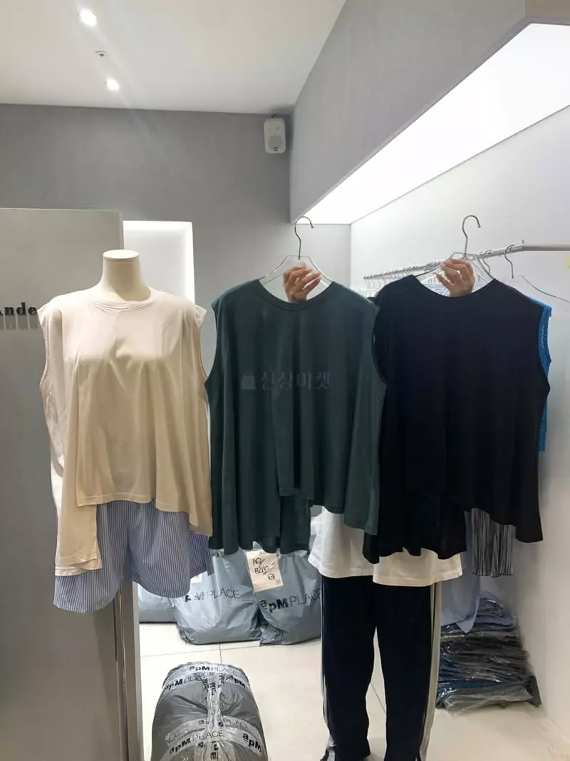 Ande - Korean Women Fashion - #momslook - Plare Tee - 3