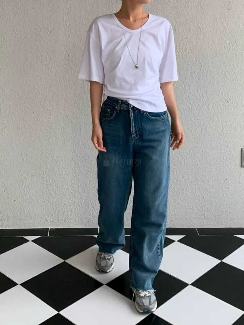 Anne Margaret - Korean Women Fashion - #vintageinspired - Tug Line Tee - 8