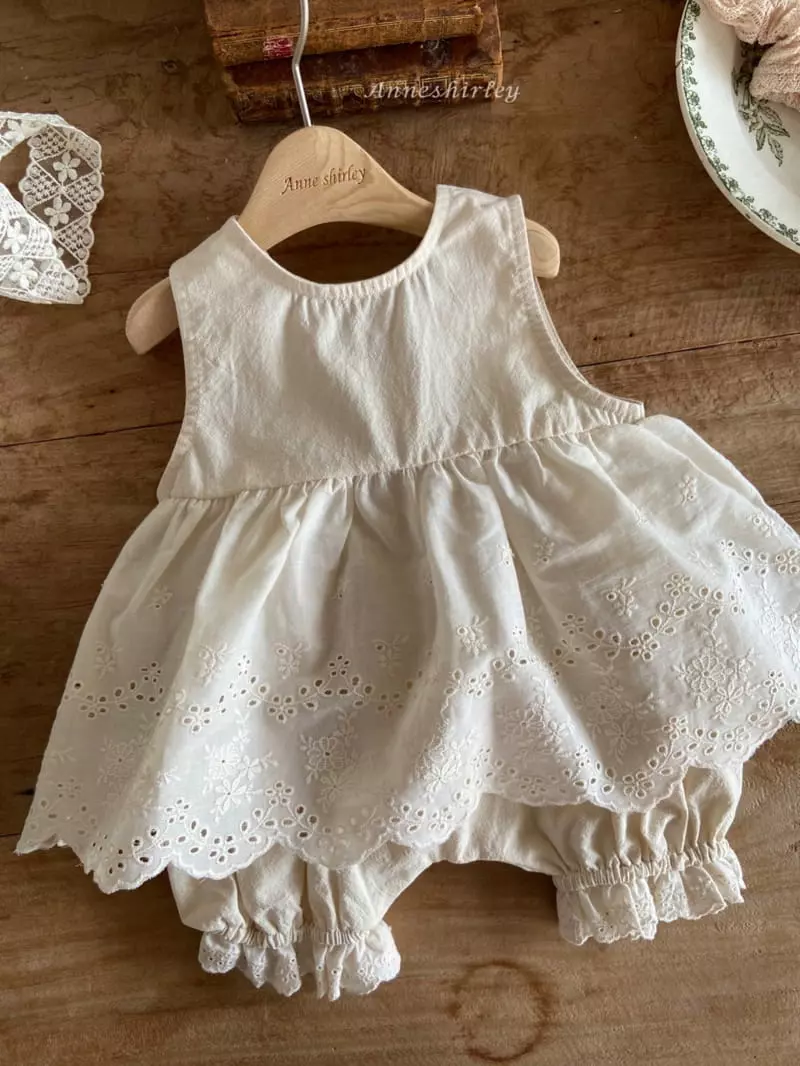 Anne Shirley - Korean Baby Fashion - #babyoninstagram - Lace V Blouse - 8