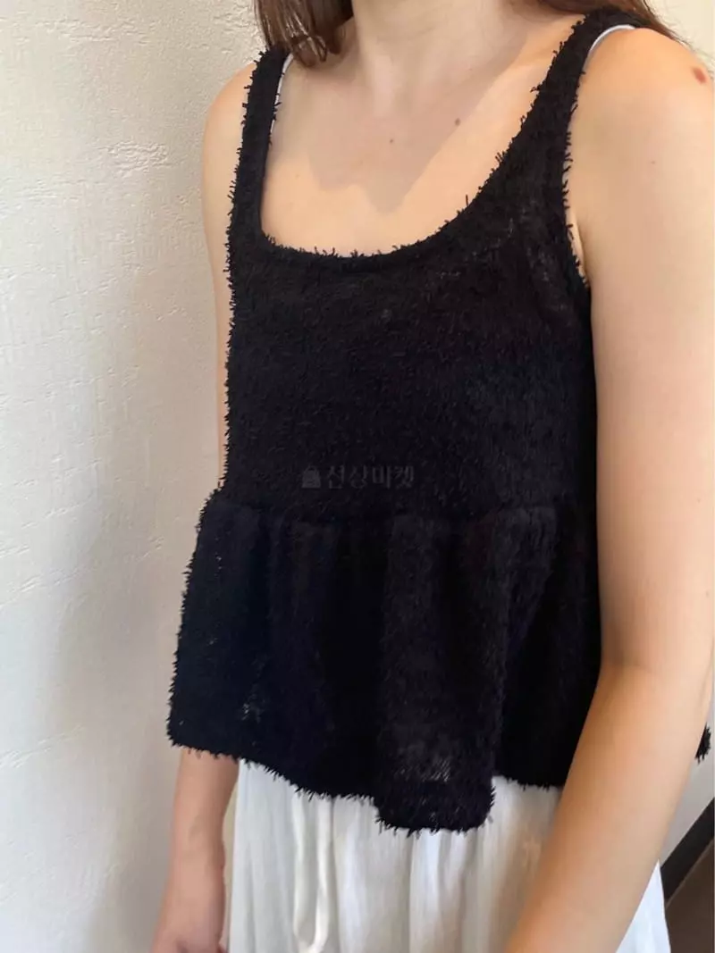 Another Muse - Korean Women Fashion - #romanticstyle - Cevin Sleeveless