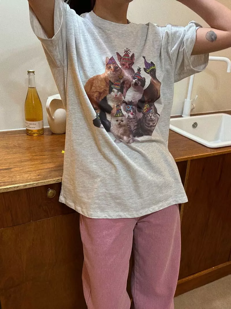 Archive - Korean Women Fashion - #vintageinspired - Kitty Tee - 4