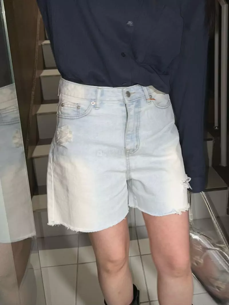 Archive - Korean Women Fashion - #momslook - Vintage Denim Shorts - 4