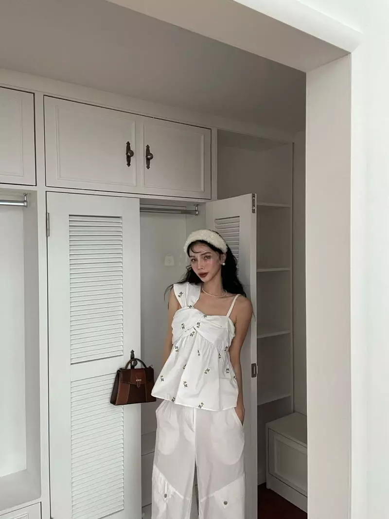 Auver Fit - Korean Women Fashion - #thatsdarling - Ribbon Sleeveless - 5