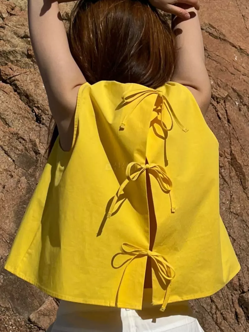 Baie Oud - Korean Women Fashion - #momslook - Back Ribbon Blouse - 2
