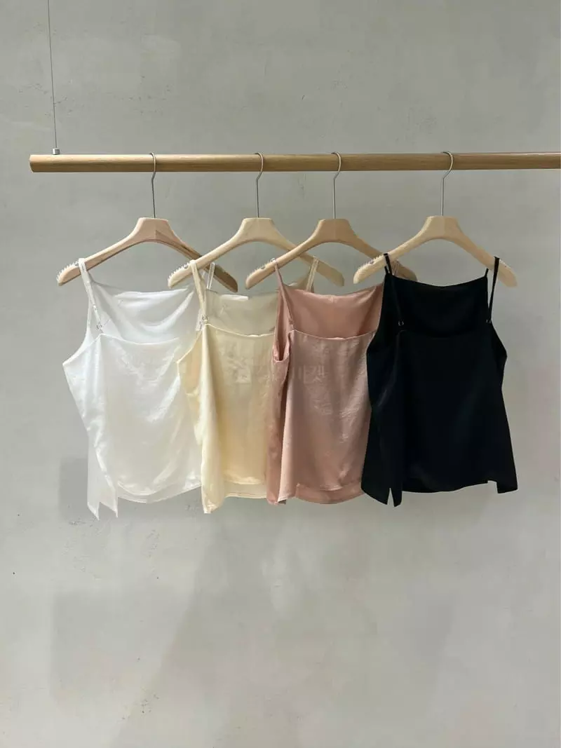Baie Oud - Korean Women Fashion - #womensfashion - Satin Sleeveless