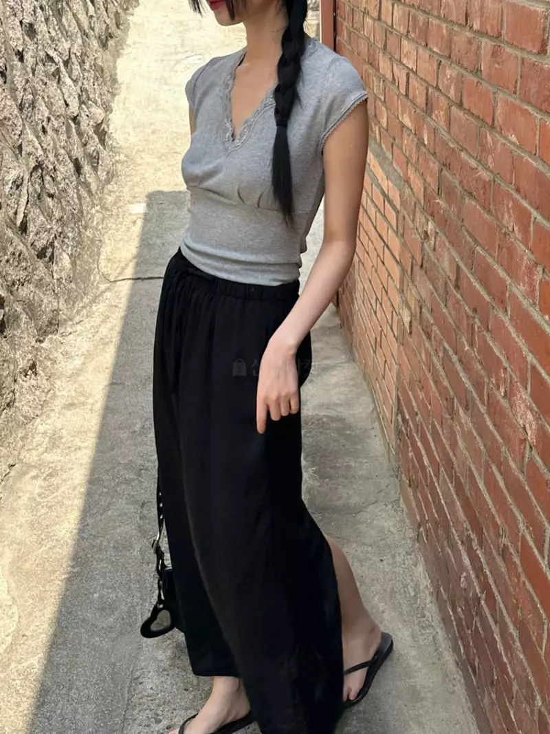 Balance - Korean Women Fashion - #momslook - Rib Sleeveless - 2