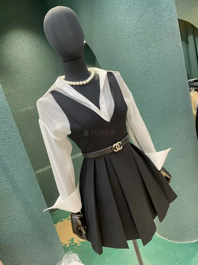 Bes - Korean Women Fashion - #momslook - Pintuck One-piece