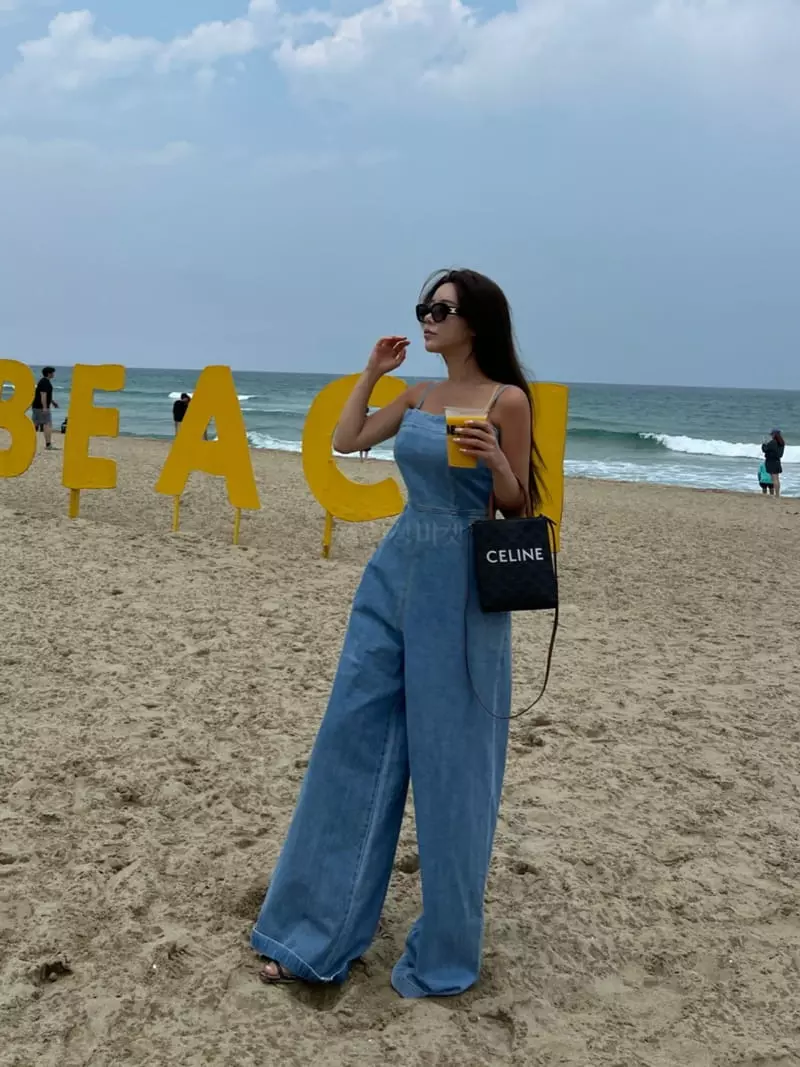 Betone - Korean Women Fashion - #thelittlethings - Line Jumpsuit - 2