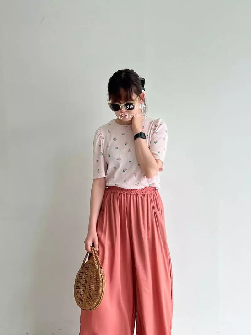 Bon Bon Butik - Korean Women Fashion - #pursuepretty - Mom Puff Tee - 12