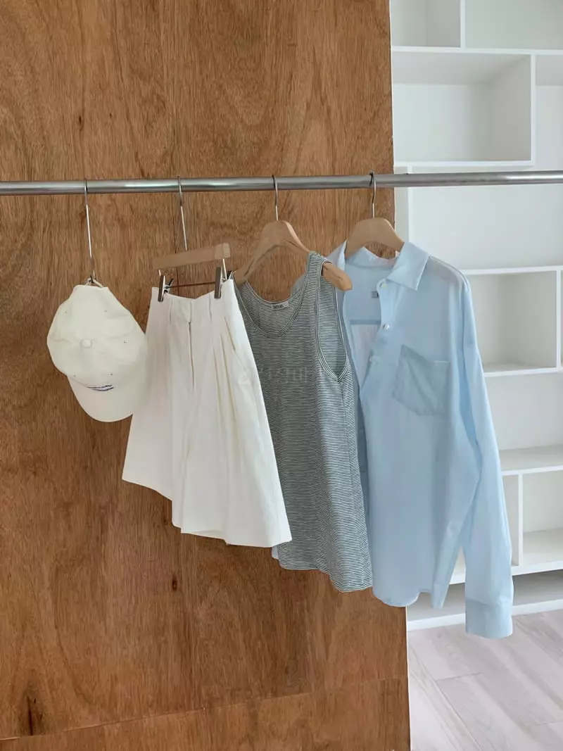Boutique Seoul - Korean Women Fashion - #womensfashion - Two Tuck Shorts