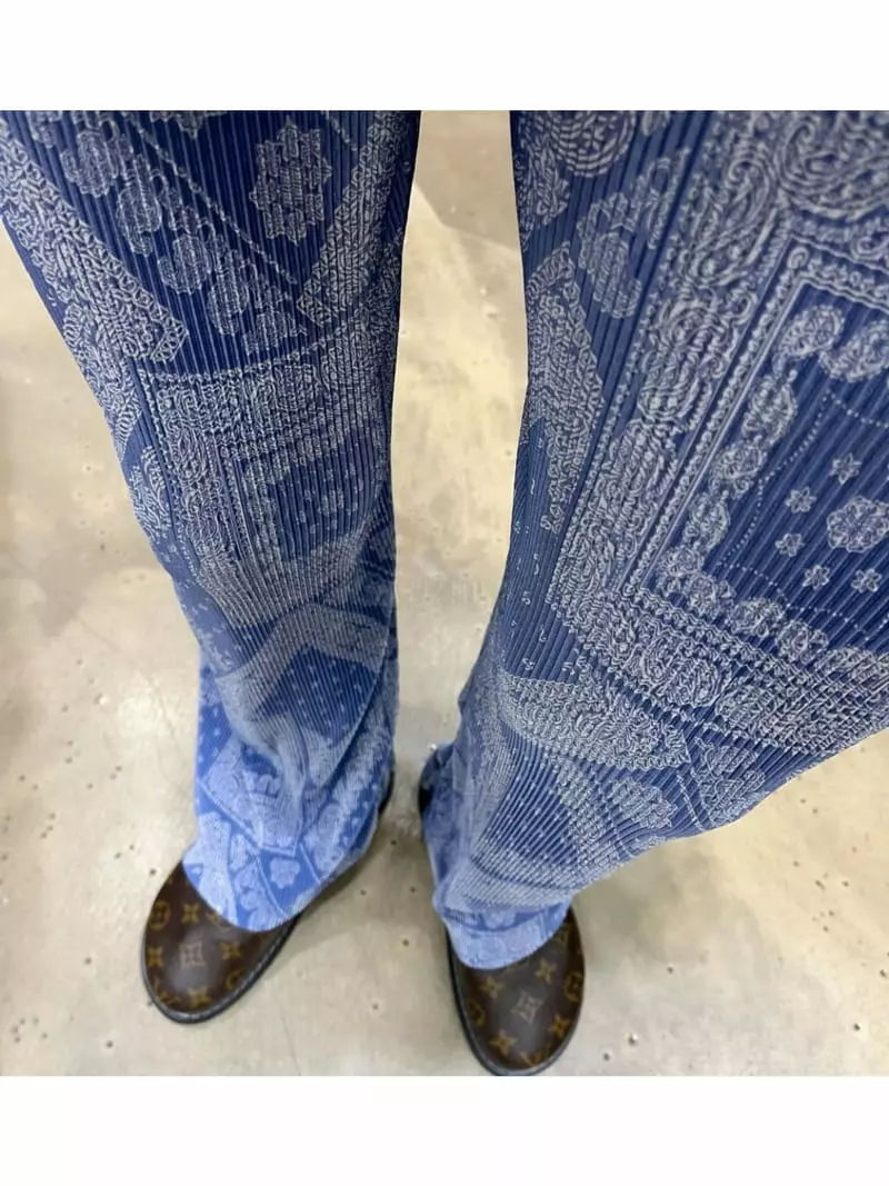 Breeze - Korean Women Fashion - #momslook - Paisley Pants
