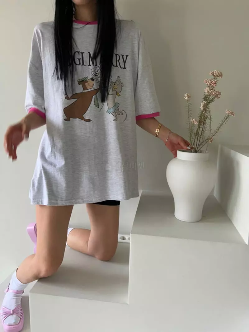 Bricklane - Korean Women Fashion - #momslook - Merry Bear Tee