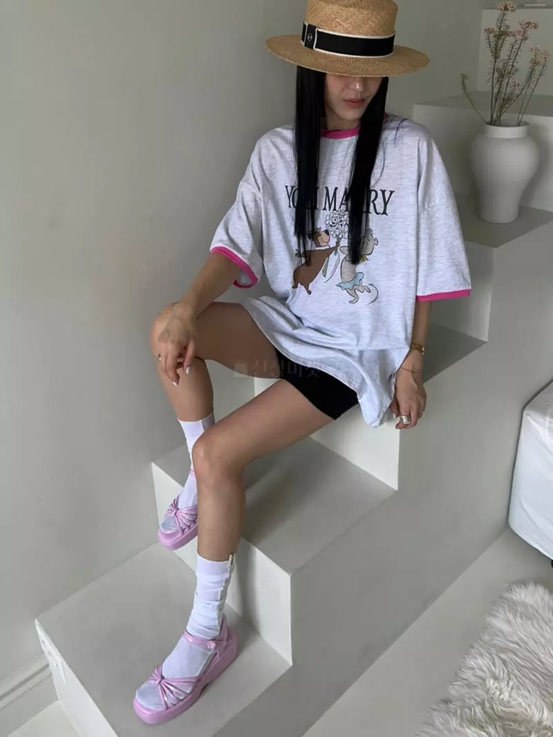Bricklane - Korean Women Fashion - #momslook - Merry Bear Tee - 3