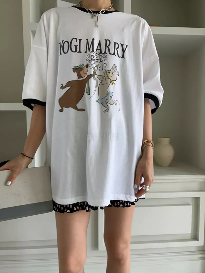 Bricklane - Korean Women Fashion - #momslook - Merry Bear Tee - 4