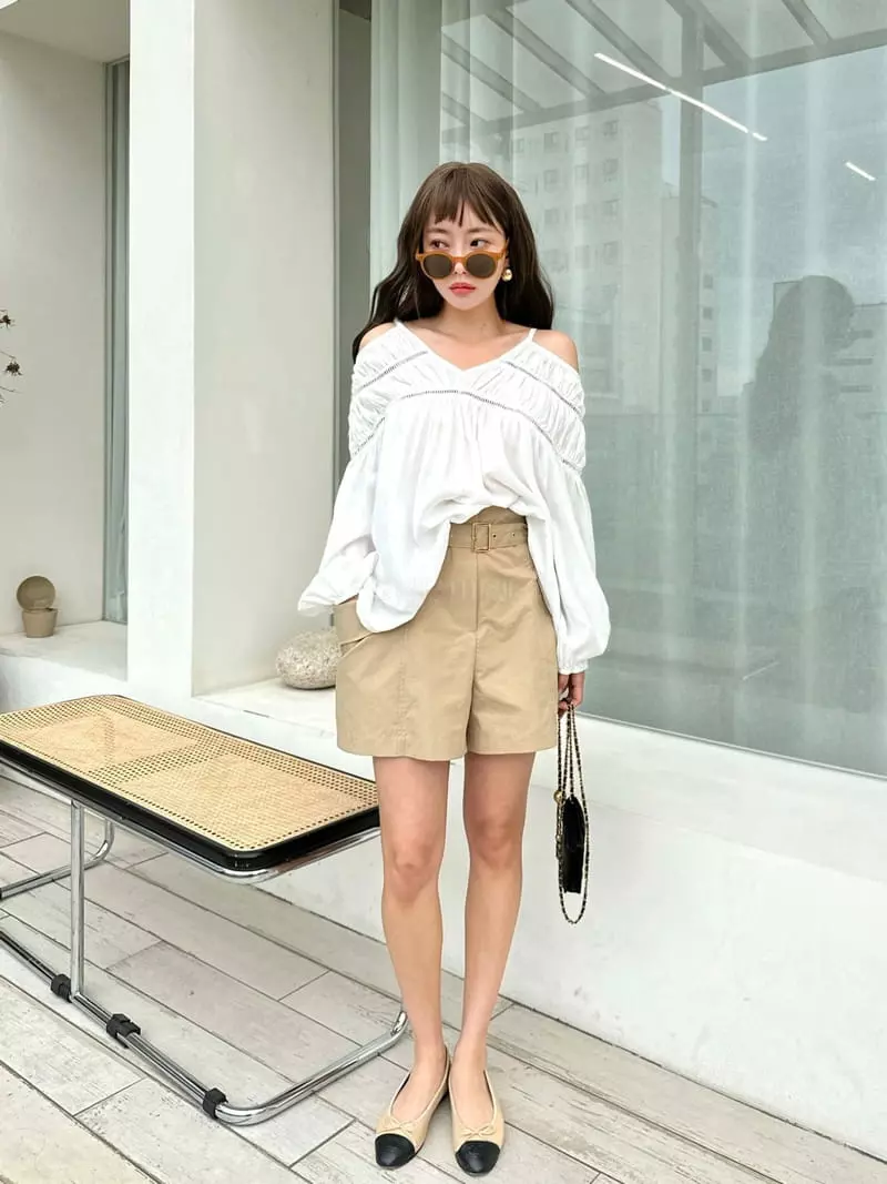 Bwithu - Korean Women Fashion - #vintagekidsstyle - Ladder Blouse - 12