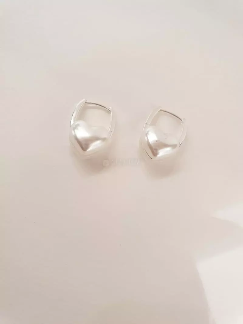 Cabinet - Korean Women Fashion - #momslook - Silver (Silver) Reversible Heart Pearl Bag Earring