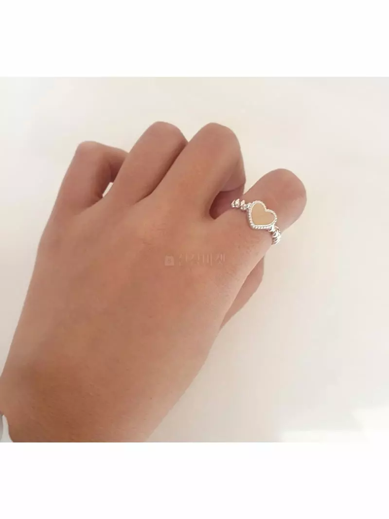 Cabinet - Korean Women Fashion - #momslook - Silver (Silver circle) Half Twist Ring - 2