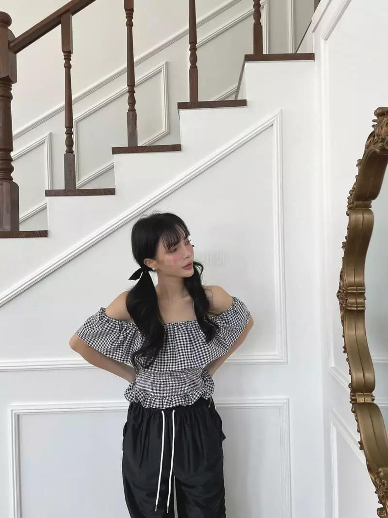 Clode - Korean Women Fashion - #womensfashion - Check Balloon Blouse - 5