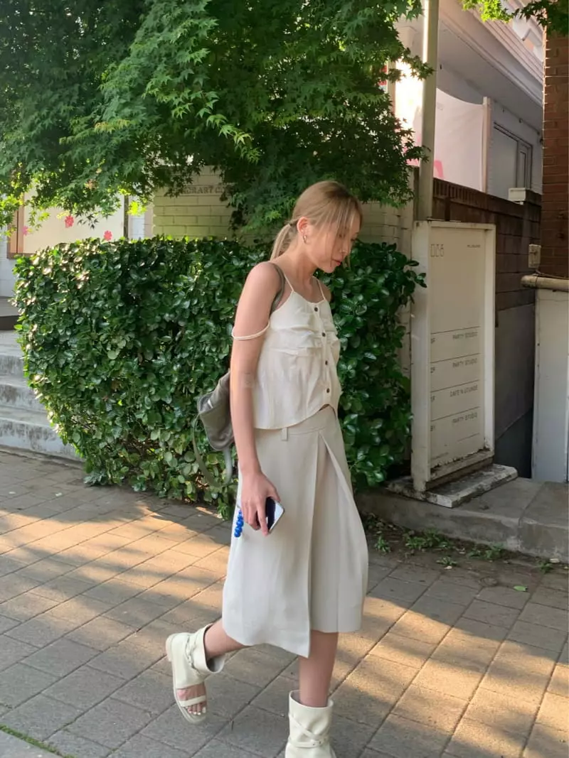 Creamvilla - Korean Women Fashion - #womensfashion - Linen Garden Top - 3