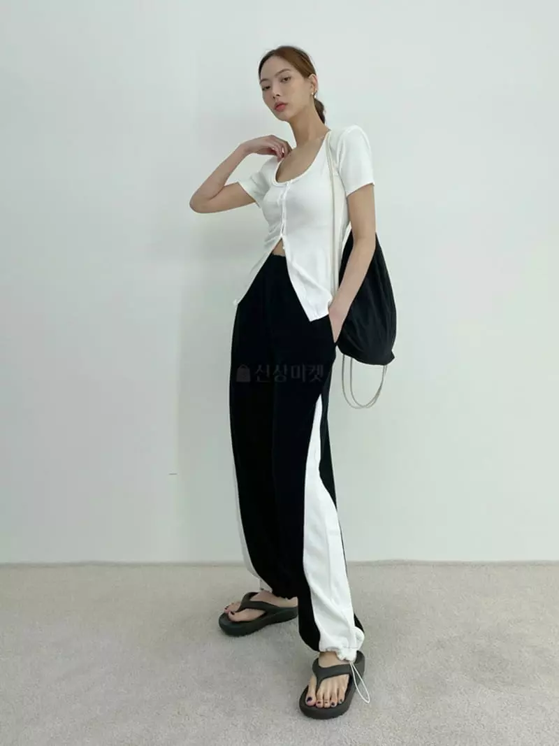 D2 - Korean Women Fashion - #momslook - Inssa Rib Cardigan - 11