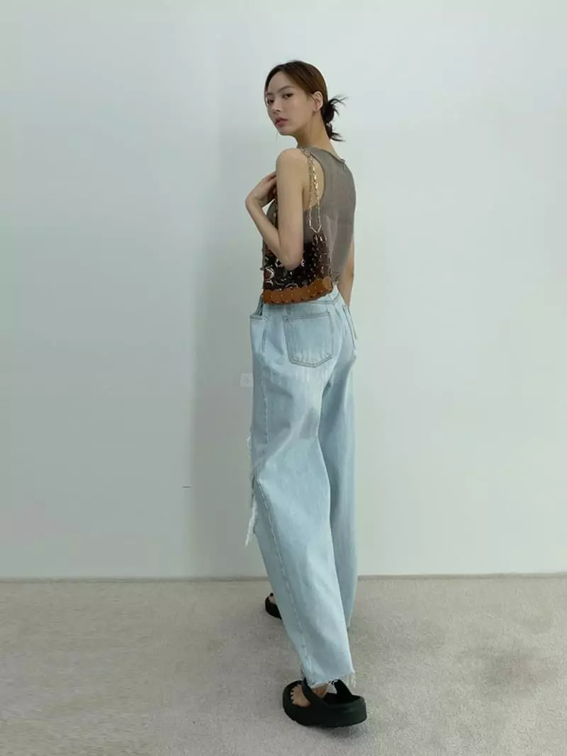 D2 - Korean Women Fashion - #womensfashion - Diff V Vest - 4