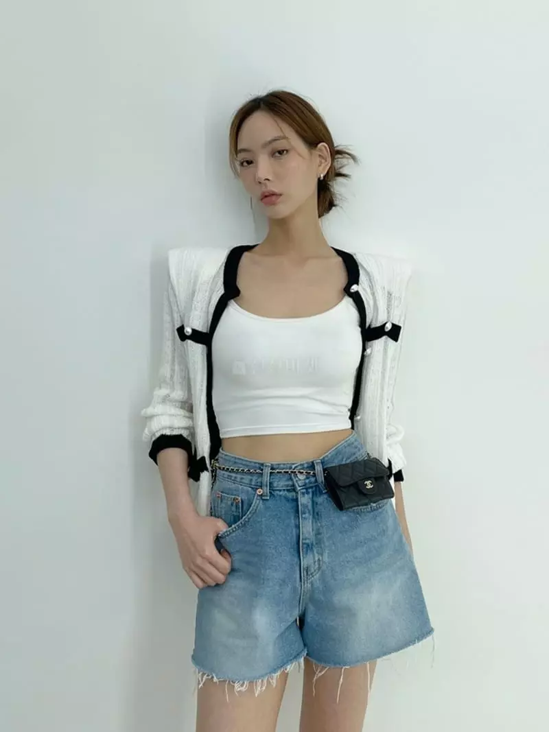 D2 - Korean Women Fashion - #momslook - Demage Denim Shorts