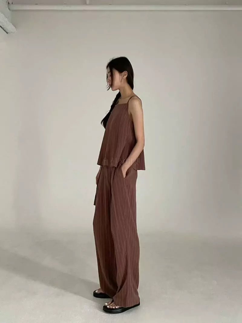 Elfin - Korean Women Fashion - #momslook - Byeing Tee - 4