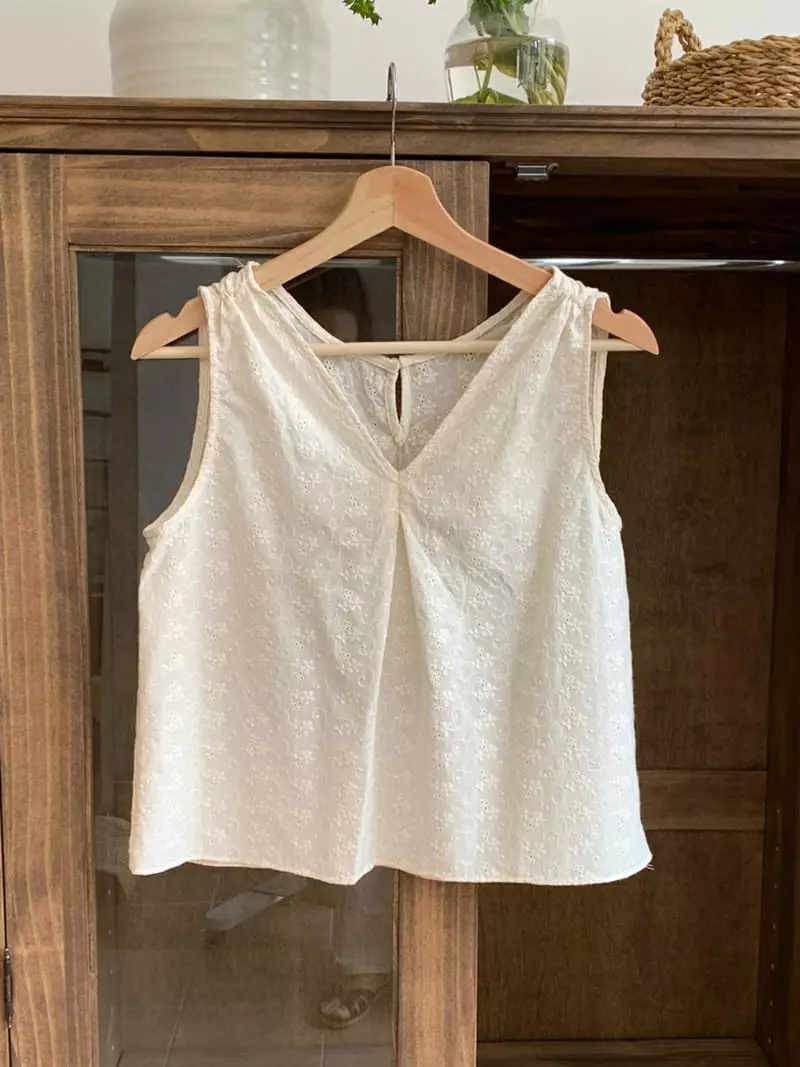 Ff - Korean Women Fashion - #momslook - Popo Embrodiery Blouse - 3