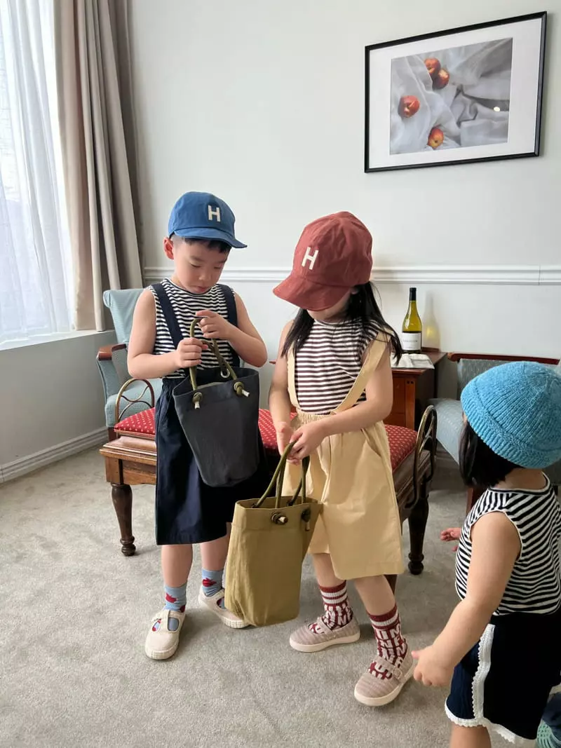Fine-Studio - Korean Children Fashion - #designkidswear - Apple Overalls - 2