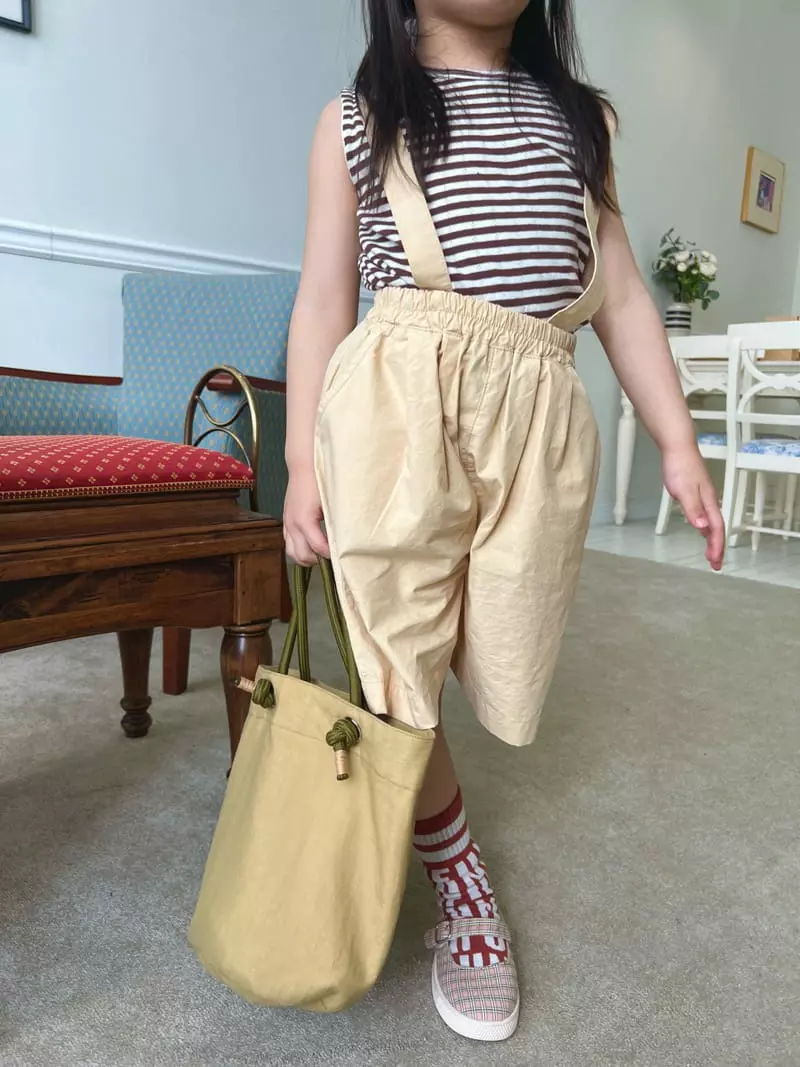 Fine-Studio - Korean Children Fashion - #kidsshorts - Apple Overalls - 5