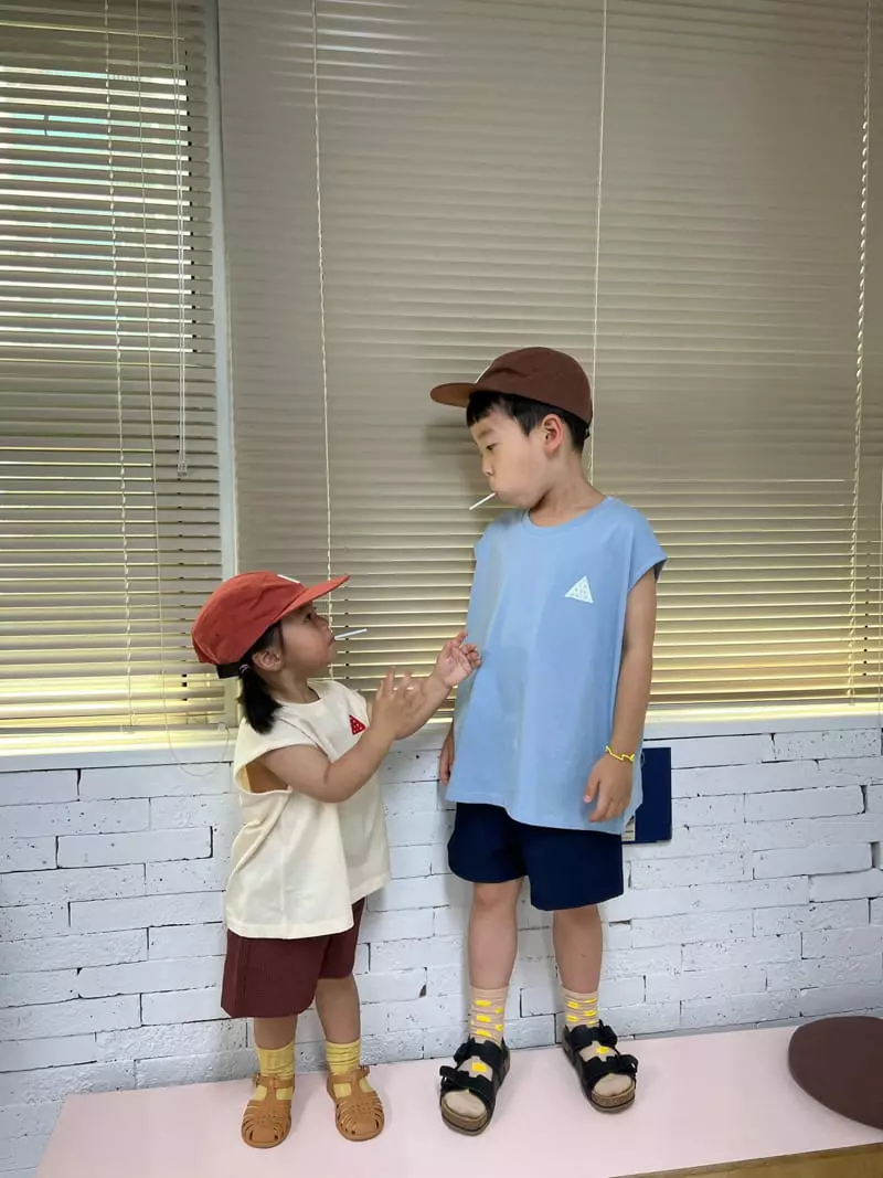 Fine-Studio - Korean Children Fashion - #todddlerfashion - Silket Sleevless - 2