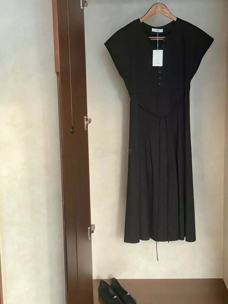 Frill - Korean Women Fashion - #womensfashion - Pintuck One-piece - 12