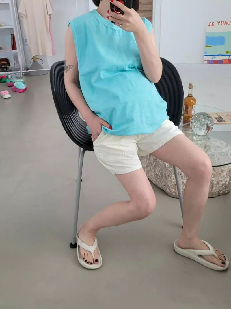 From H - Korean Women Fashion - #romanticstyle - Basrak Shorts - 2