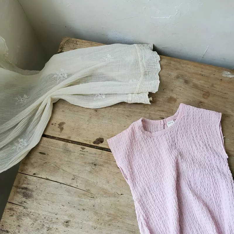 From J - Korean Baby Fashion - #babyoninstagram - Shake Volume Bodysuit - 3