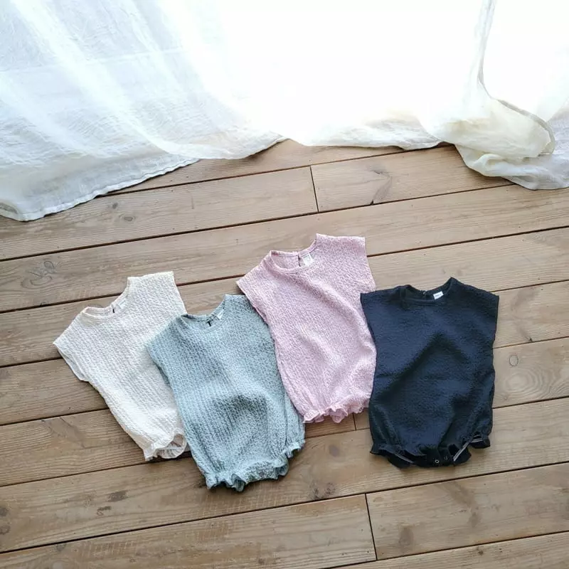 From J - Korean Baby Fashion - #babyoutfit - Shake Volume Bodysuit - 5
