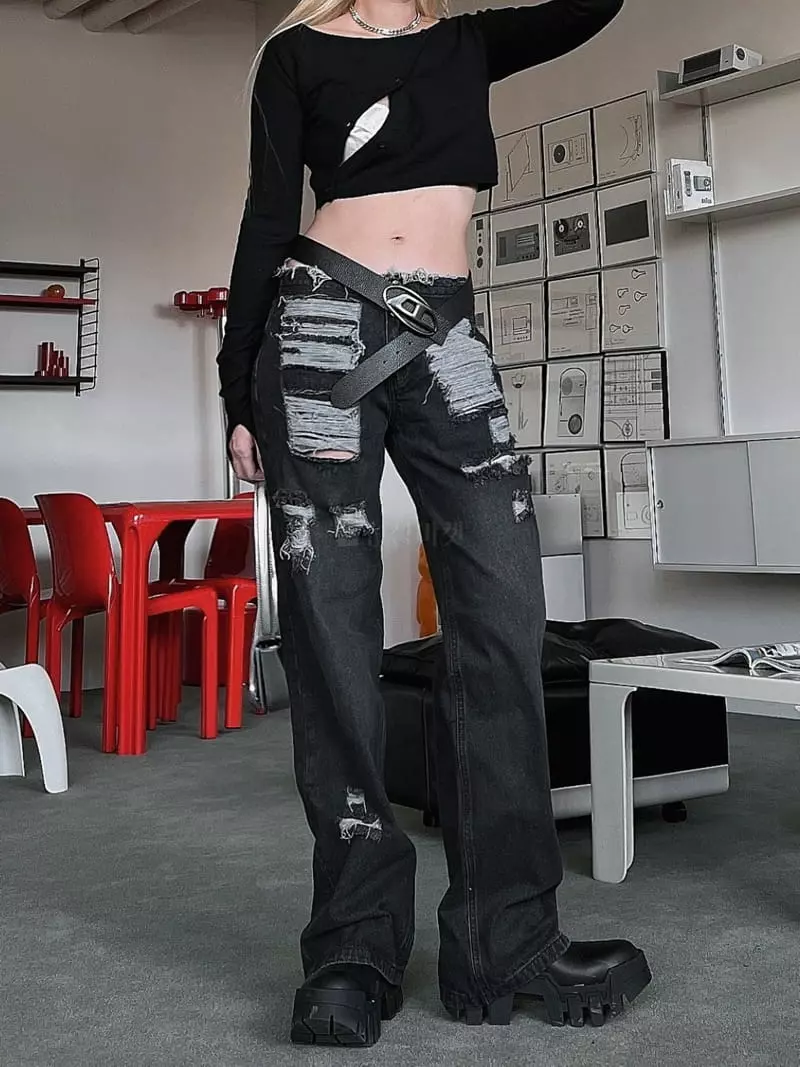 Gateless - Korean Women Fashion - #momslook - Dark Name Jeans - 6