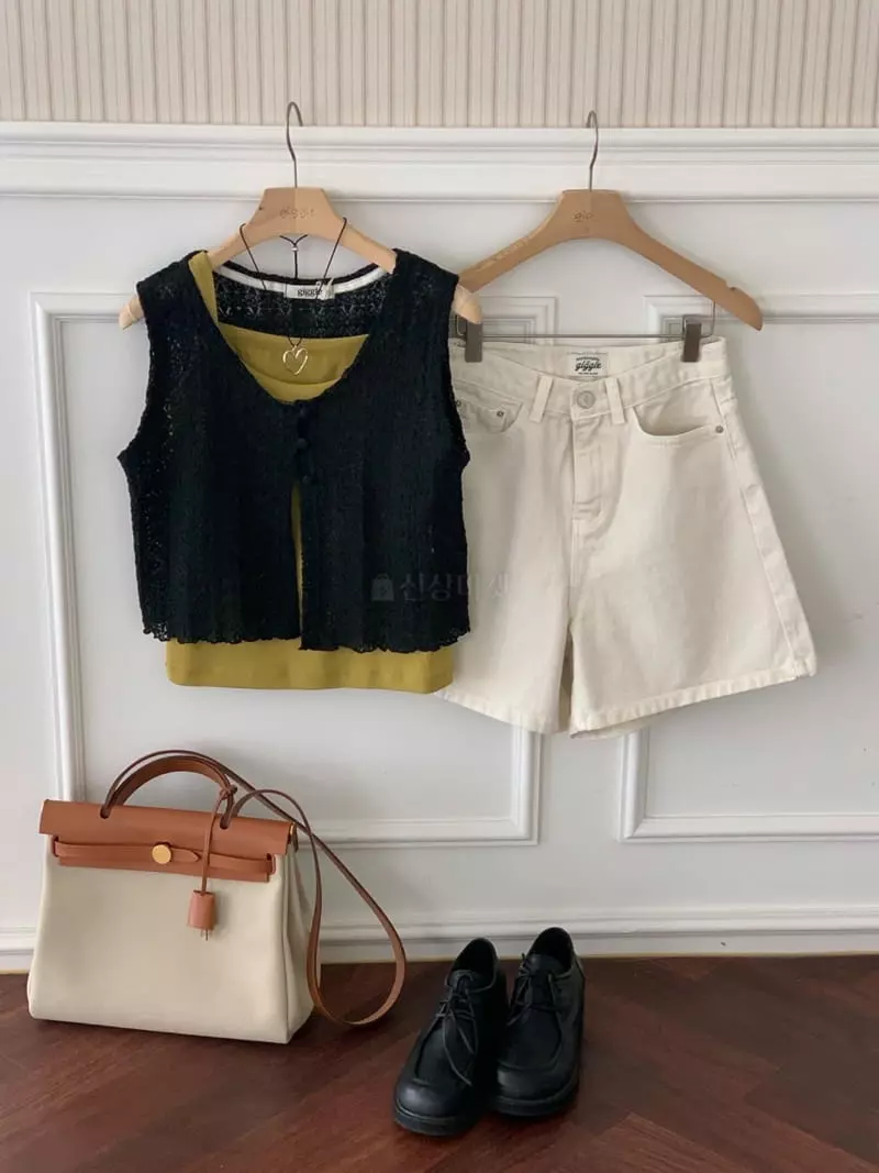 Giggle - Korean Women Fashion - #momslook - Bean Knit Vest - 5
