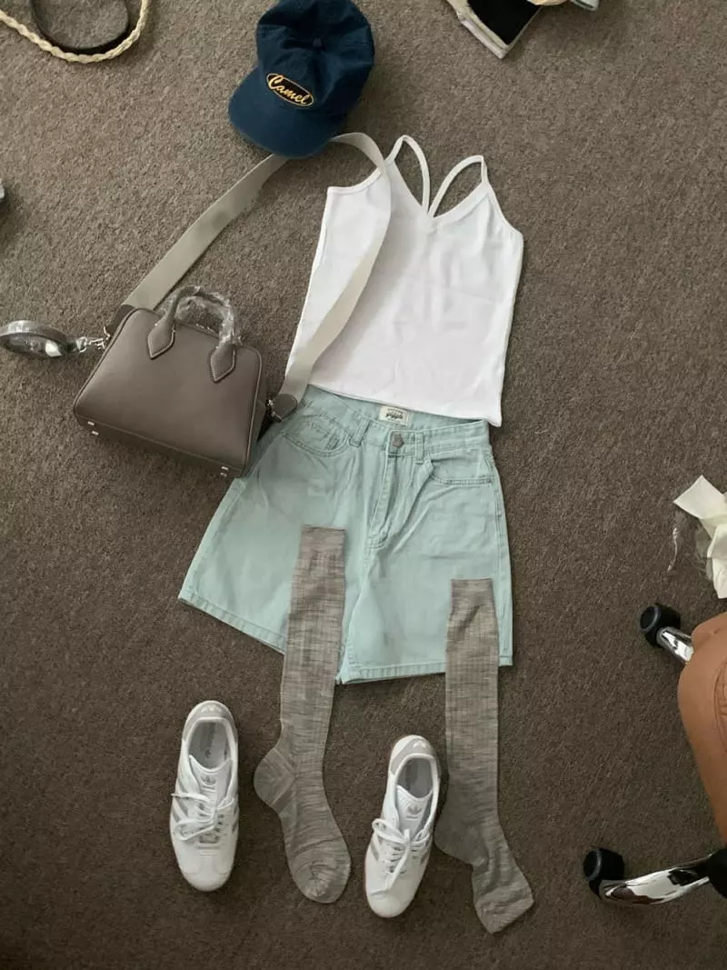 Giggle - Korean Women Fashion - #momslook - Washing Denim Shorts - 9